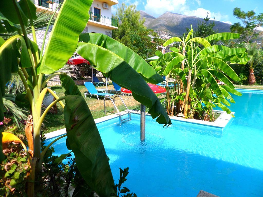 Hotel Belle Vue Dhërmi Extérieur photo