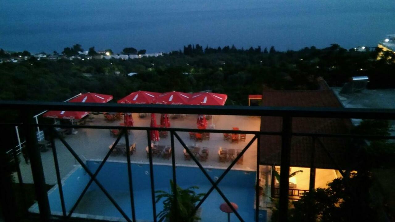 Hotel Belle Vue Dhërmi Extérieur photo